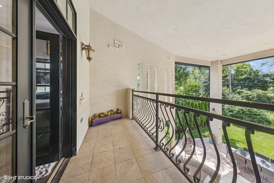 818 W 58th Street, Hinsdale, IL 60521