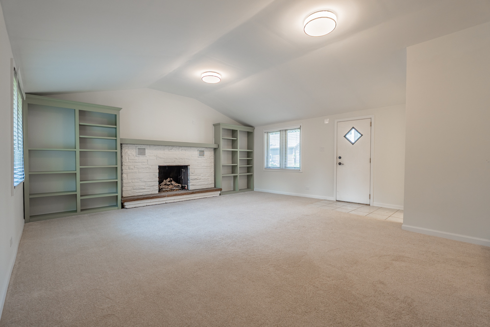 616 S 10th Avenue, La Grange, IL 60525