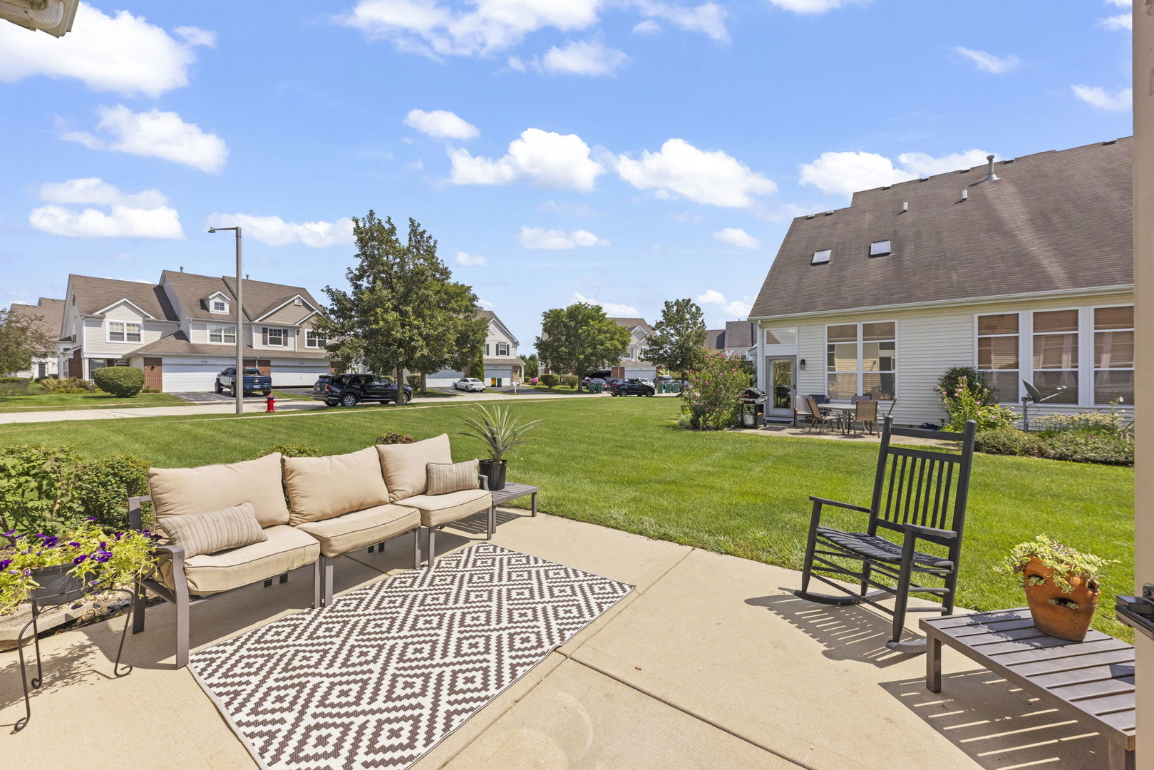 911 Bluebell Circle, Joliet, IL 60431
