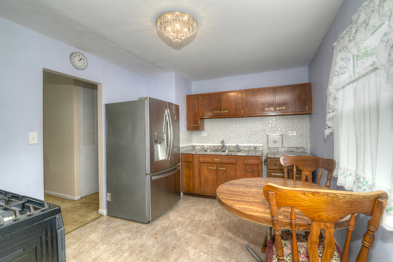 822 Parkside Avenue, West Chicago, IL 60185