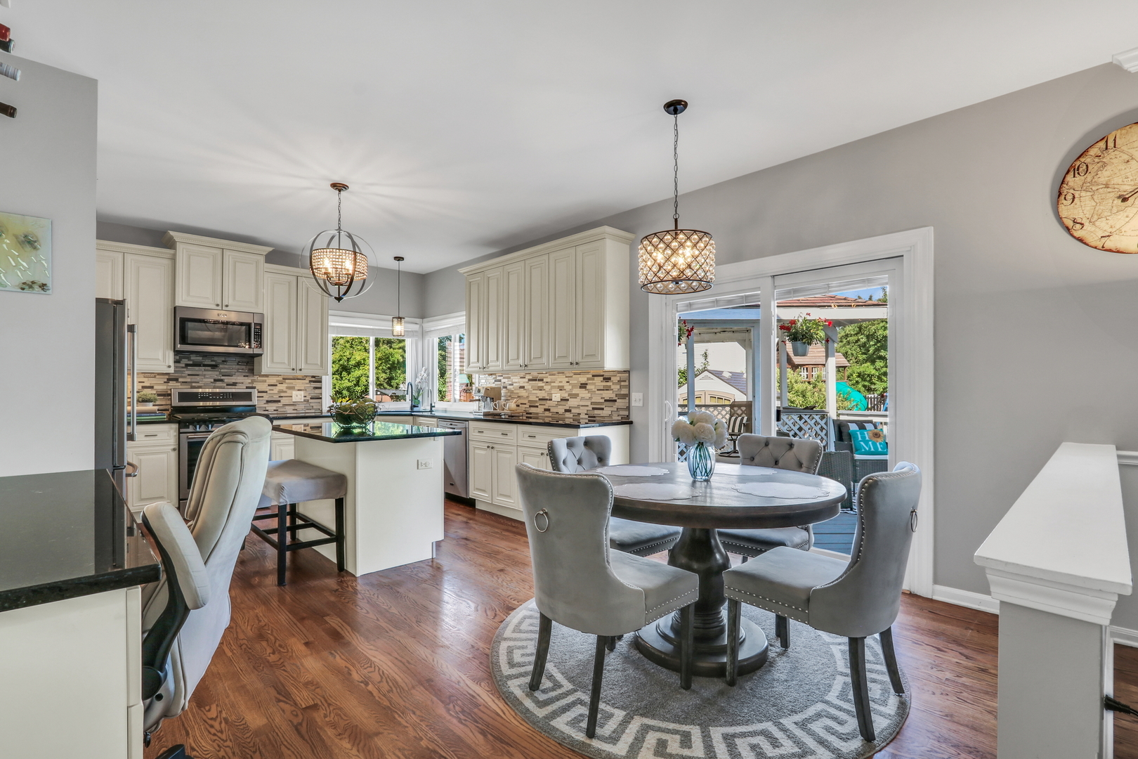 1704 Belle Haven Drive, Grayslake, IL 60030