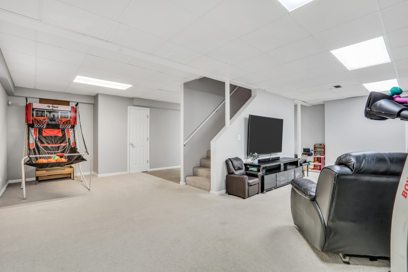 1704 Belle Haven Drive, Grayslake, IL 60030