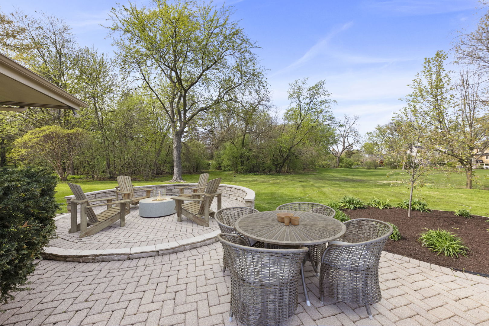 606 Lakeview Terrace, Glen Ellyn, IL 60137