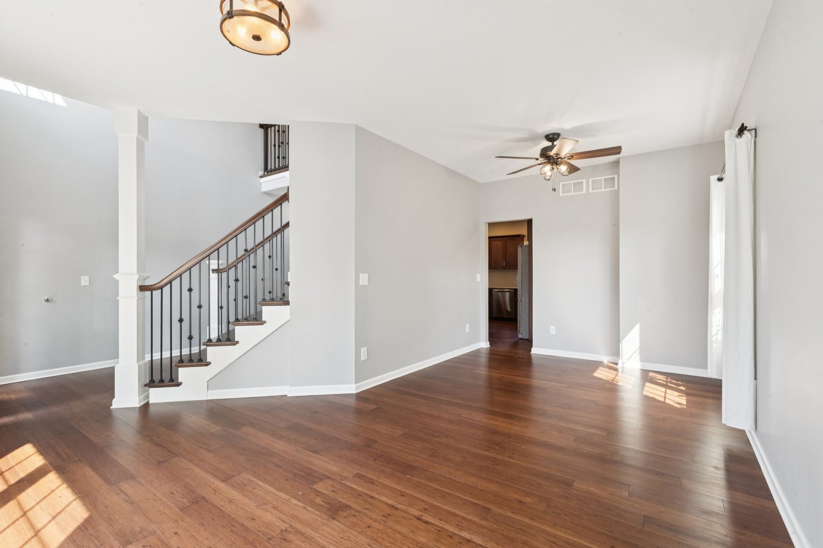 345 S Calkey Street, Diamond, IL 60416