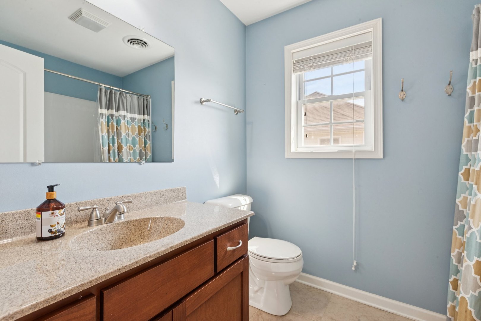 345 S Calkey Street, Diamond, IL 60416