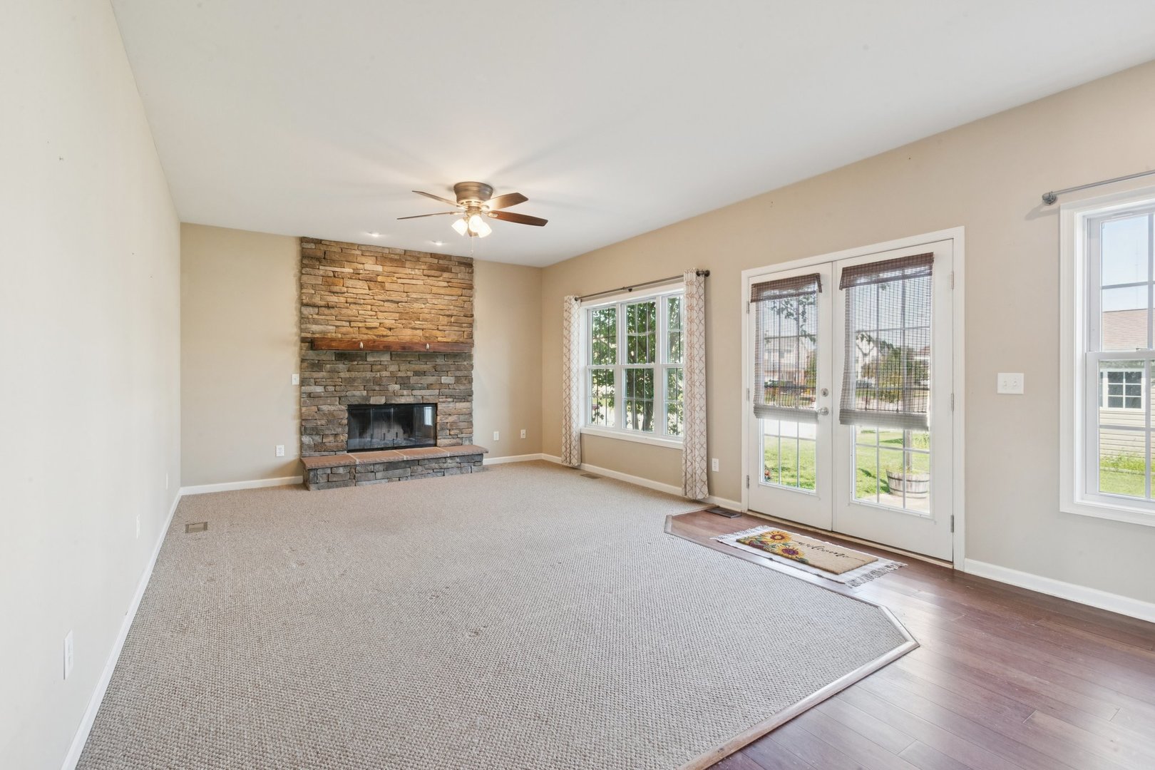 345 S Calkey Street, Diamond, IL 60416