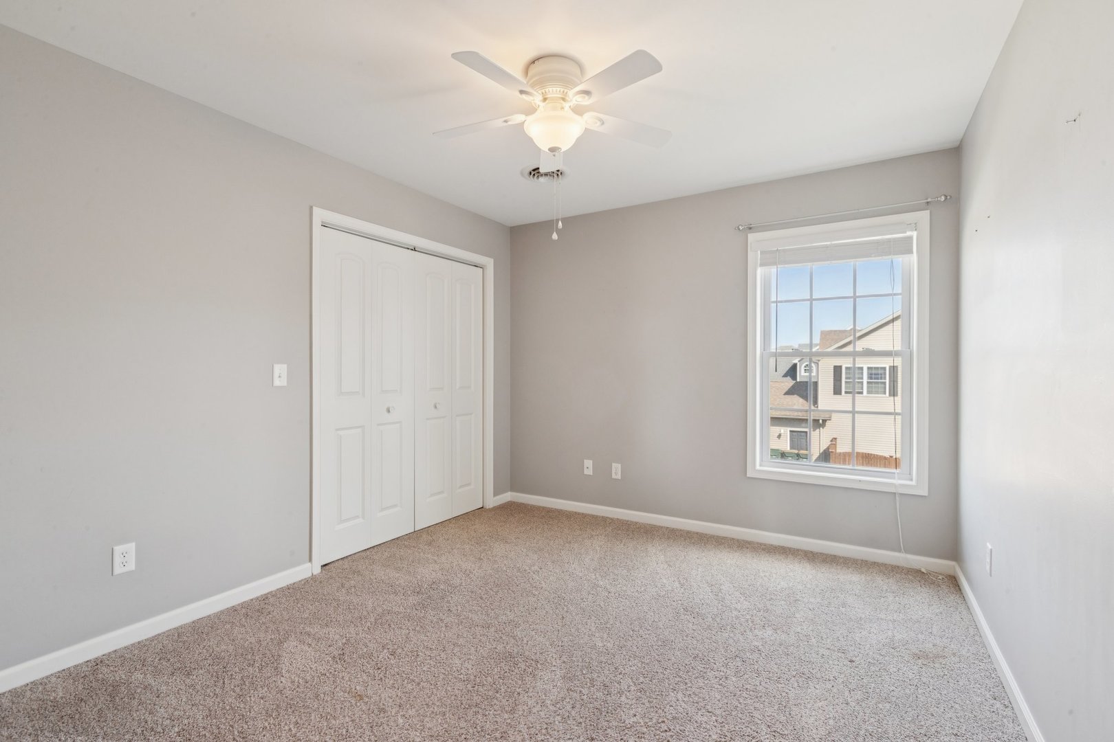 345 S Calkey Street, Diamond, IL 60416