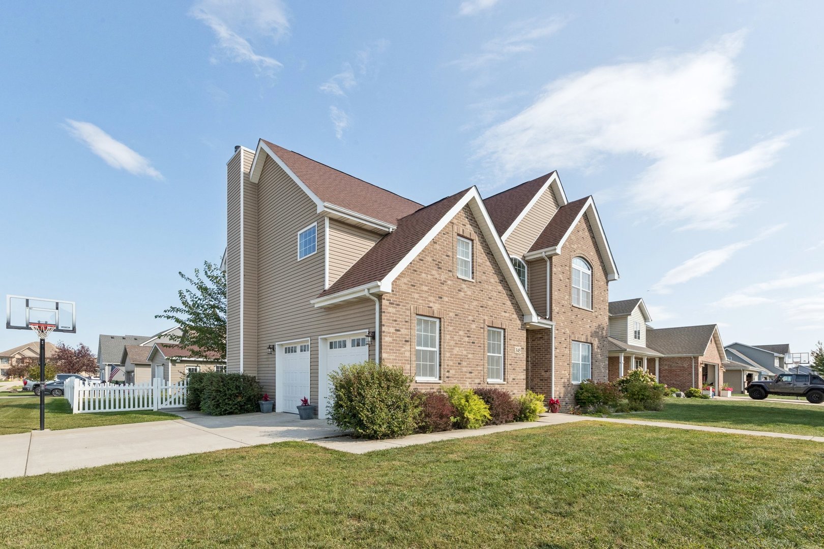 345 S Calkey Street, Diamond, IL 60416