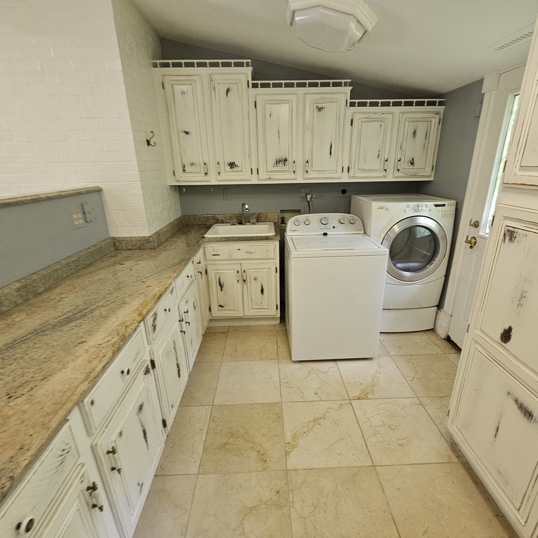 13616 Route 176, Woodstock, IL 60098
