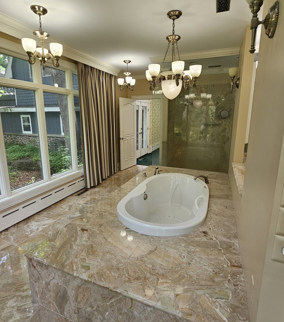 13616 Route 176, Woodstock, IL 60098