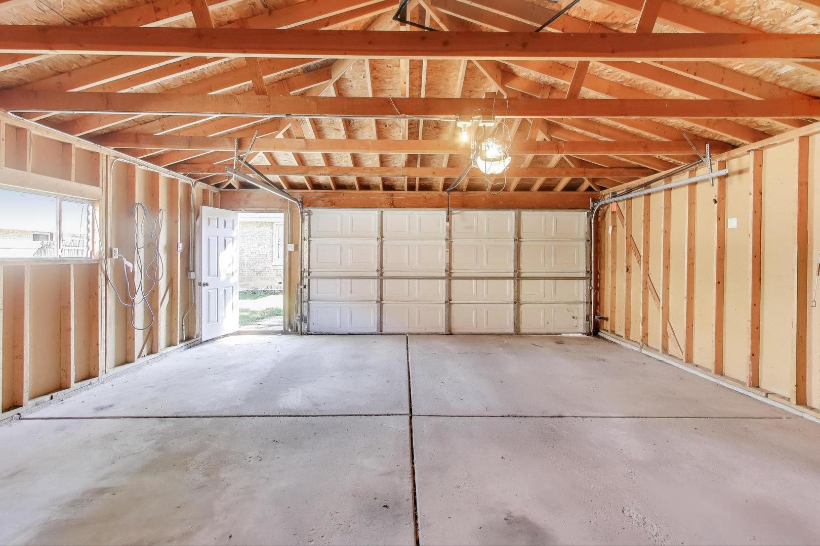 514 Iroquois Road, Hillside, IL 60162