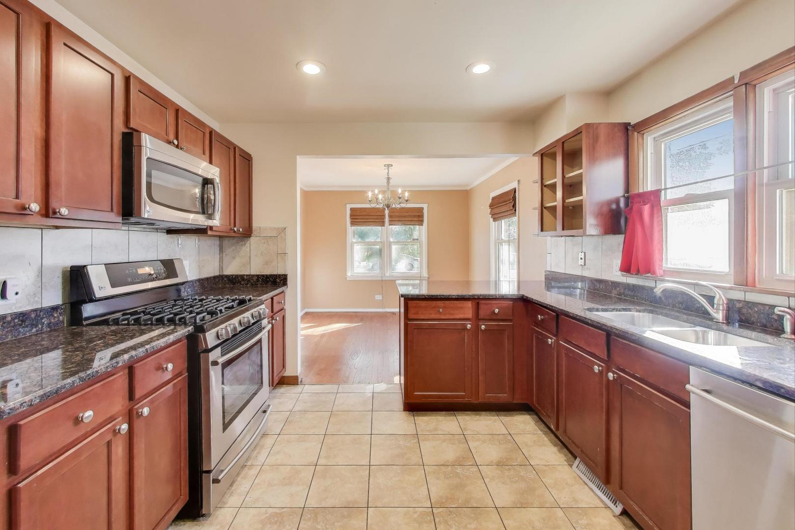 514 Iroquois Road, Hillside, IL 60162