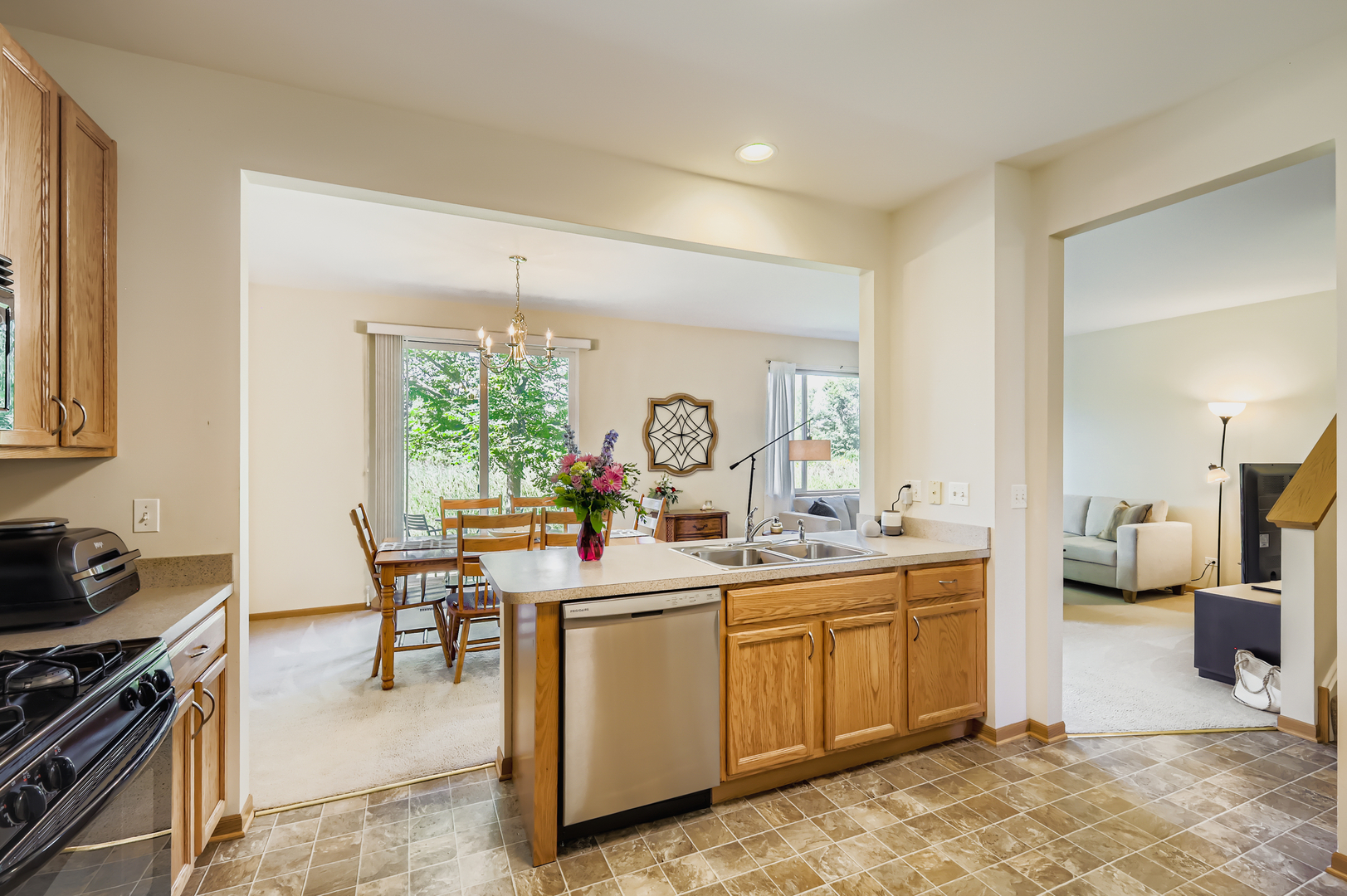 1409 Draper Road, McHenry, IL 60050
