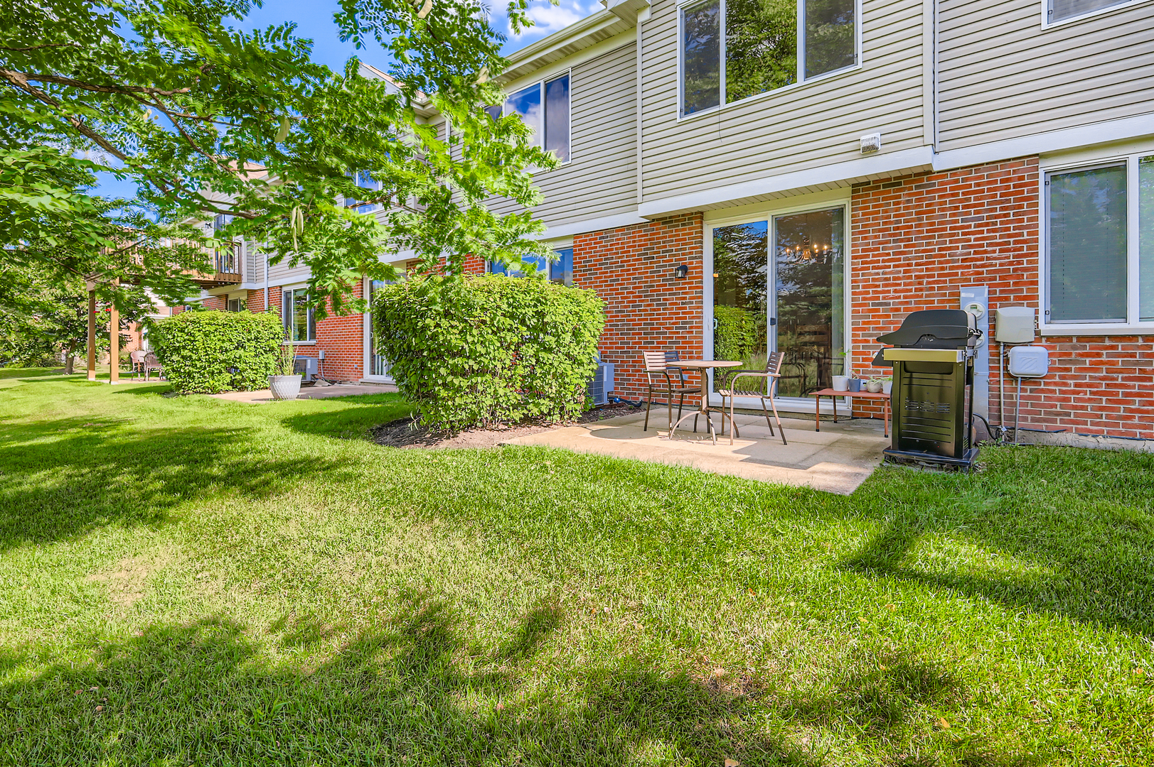 1409 Draper Road, McHenry, IL 60050