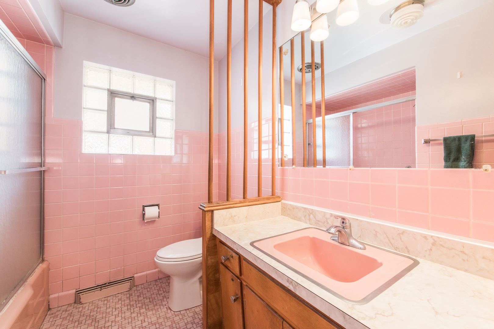 1501 N 37th Avenue, Melrose Park, IL 60160