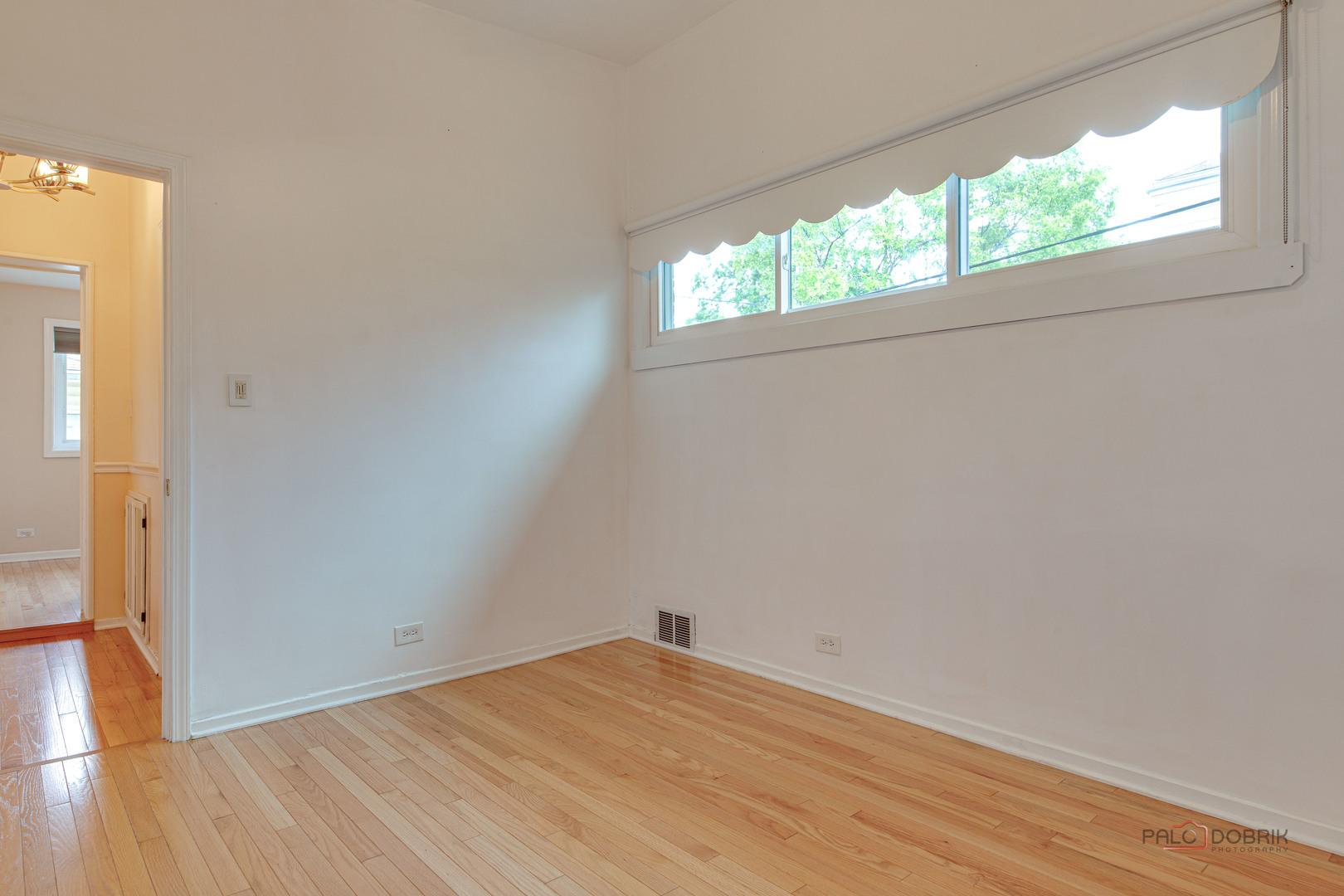 6122 N Central Park Avenue, Chicago, IL 60659