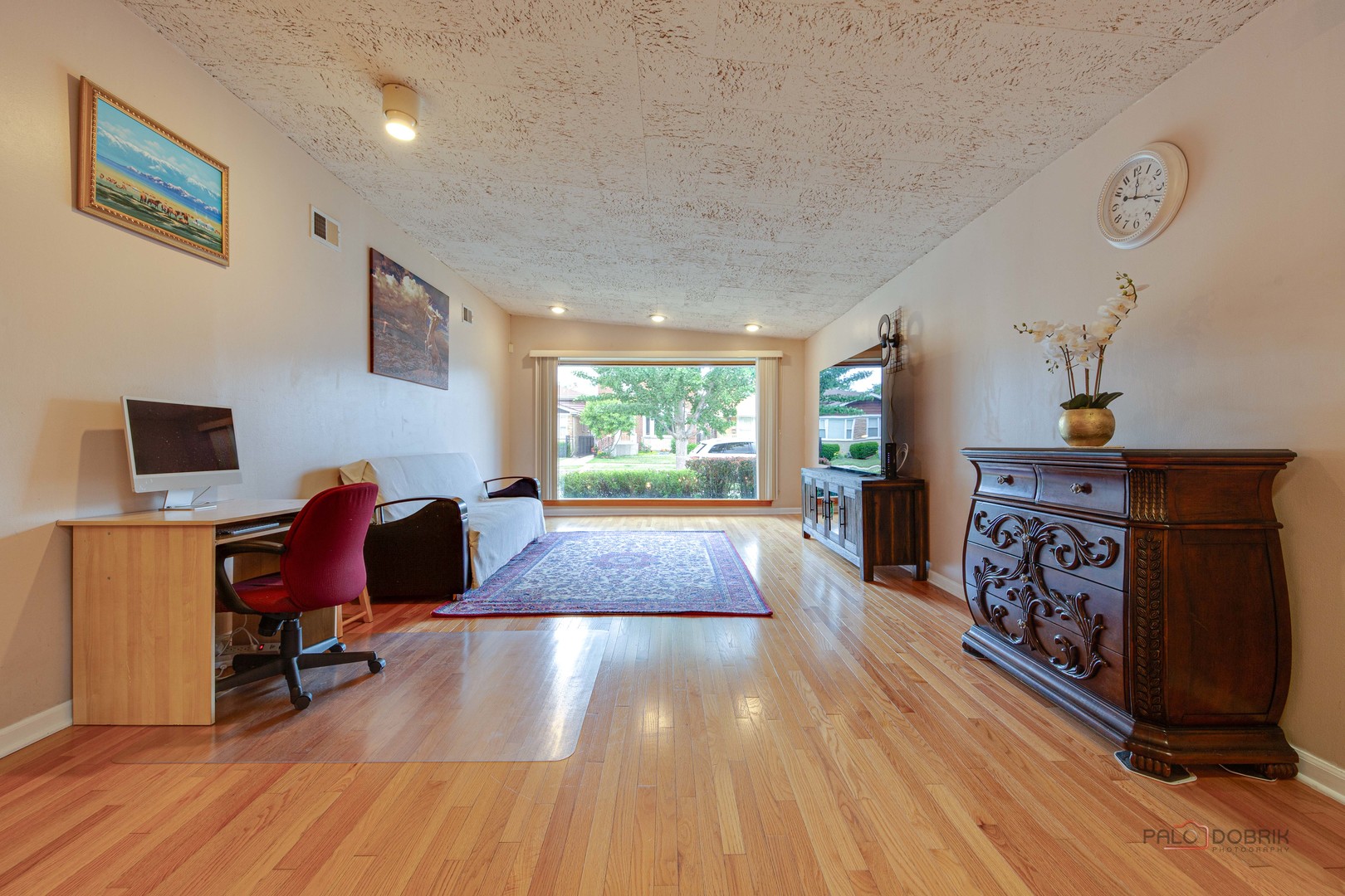 6122 N Central Park Avenue, Chicago, IL 60659