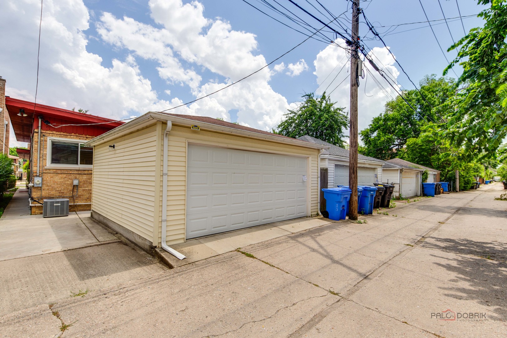 6122 N Central Park Avenue, Chicago, IL 60659