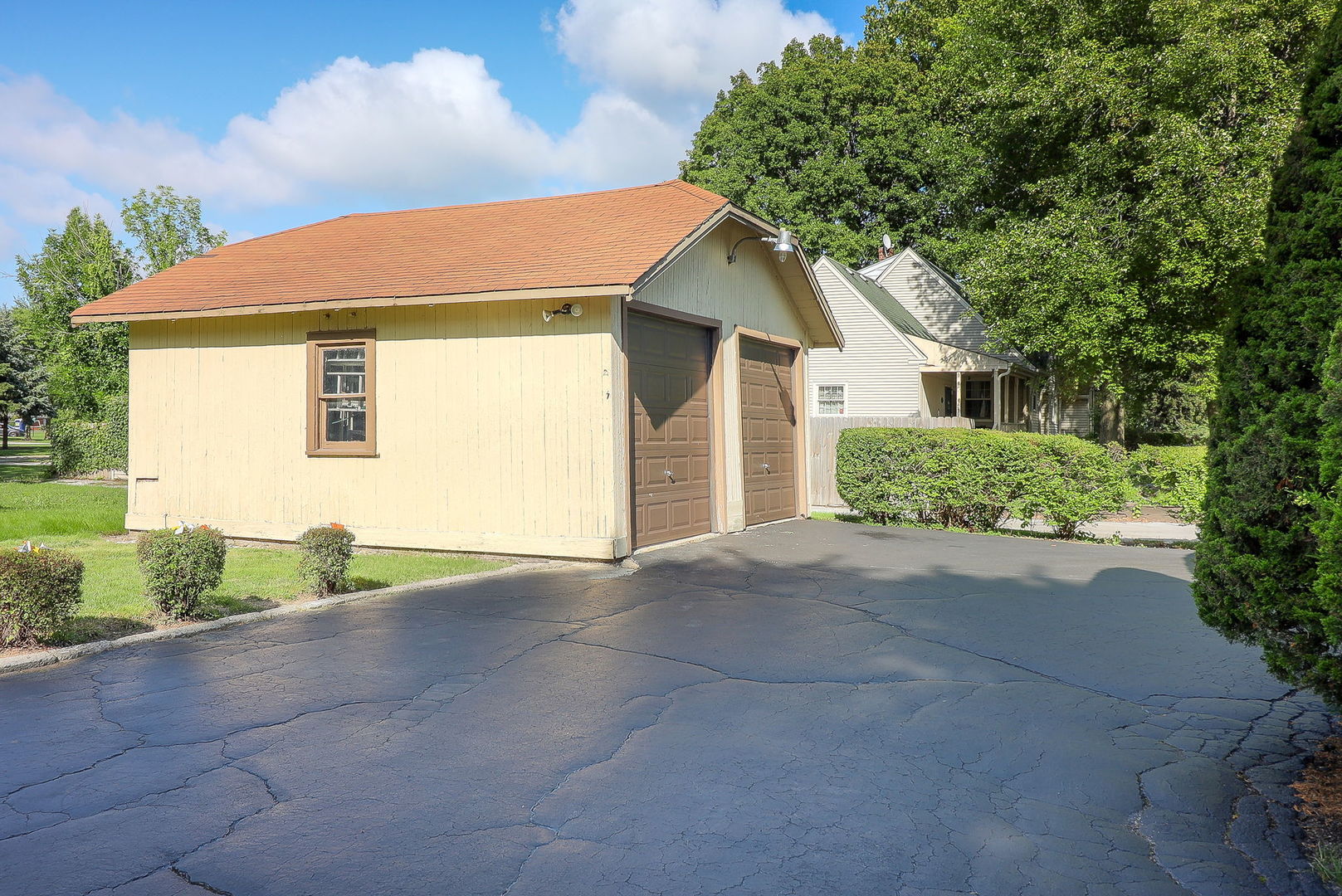 16445 S Park Avenue, South Holland, IL 60473