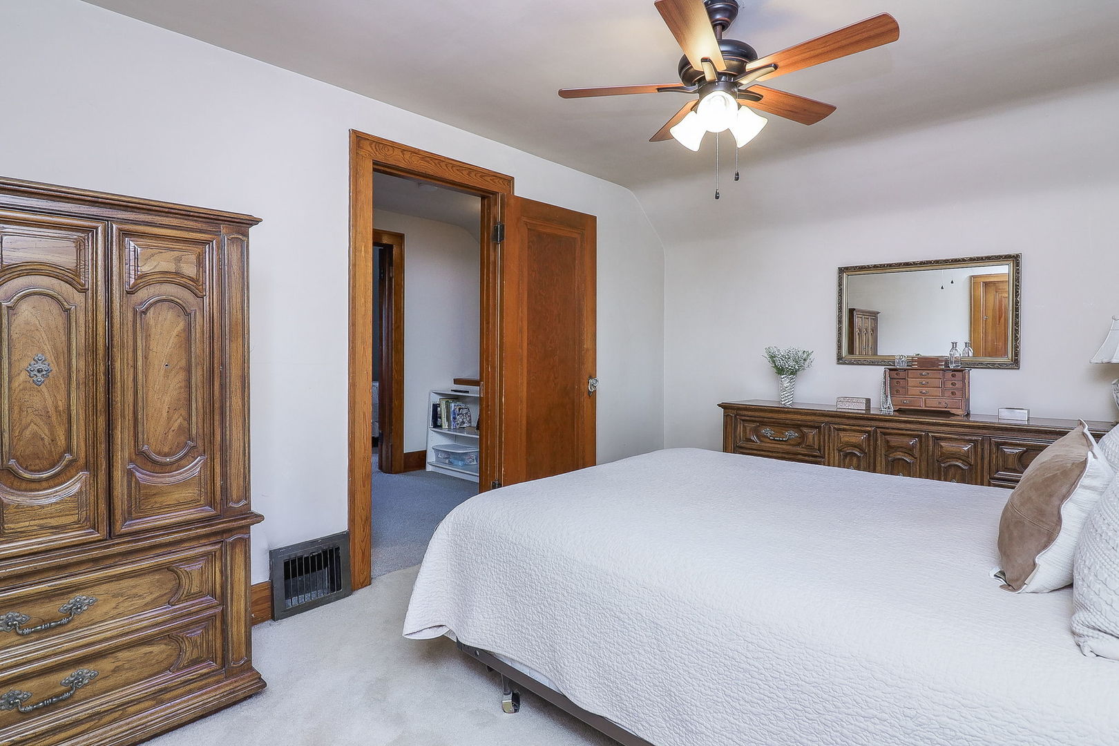 16445 S Park Avenue, South Holland, IL 60473