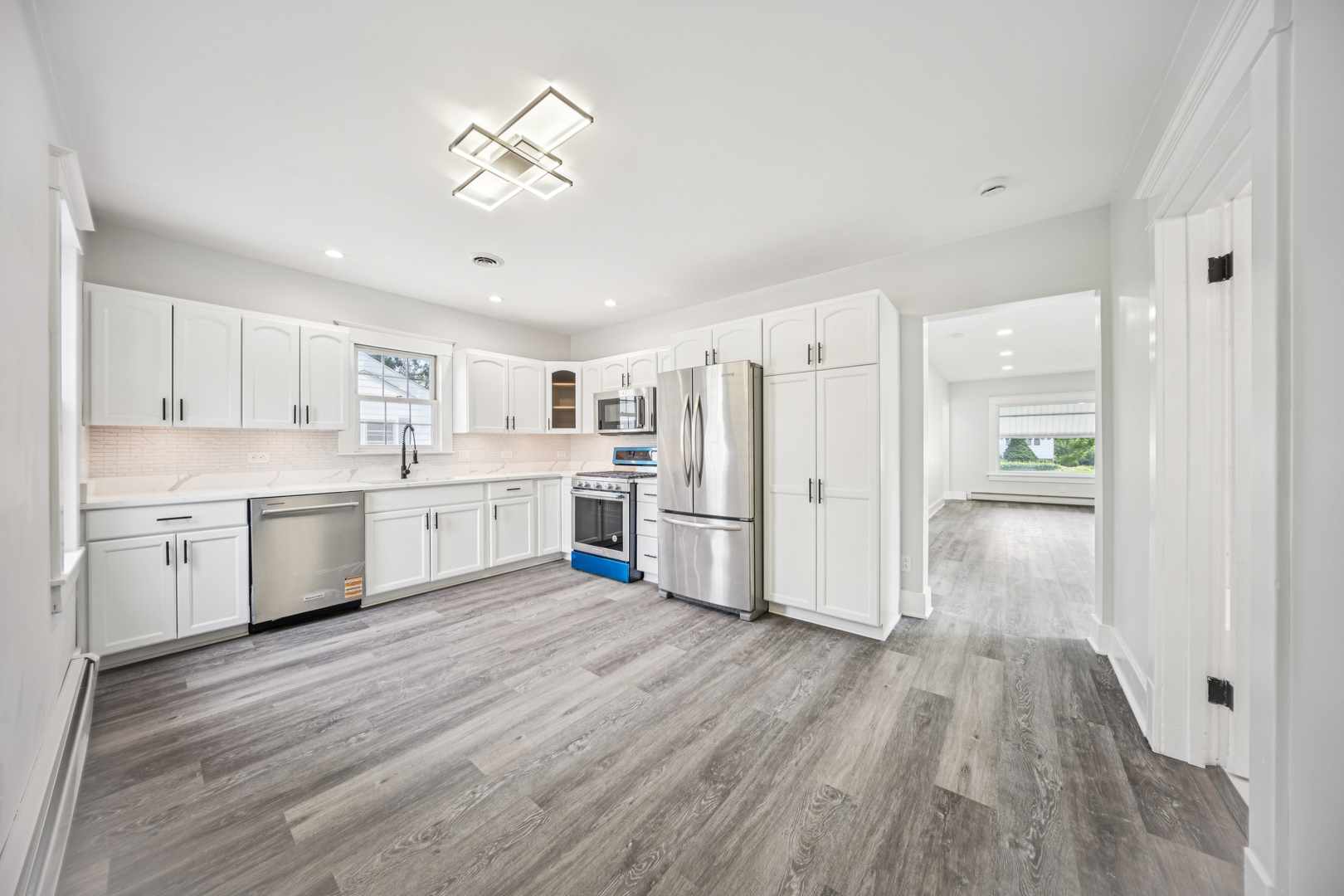 16430 S Park Avenue, South Holland, IL 60473