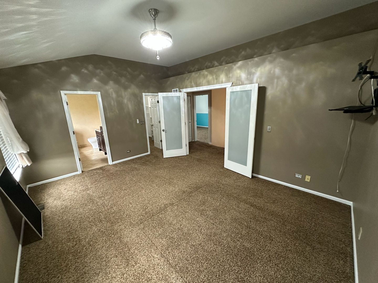 227 Butler Drive, Bartlett, IL 60103