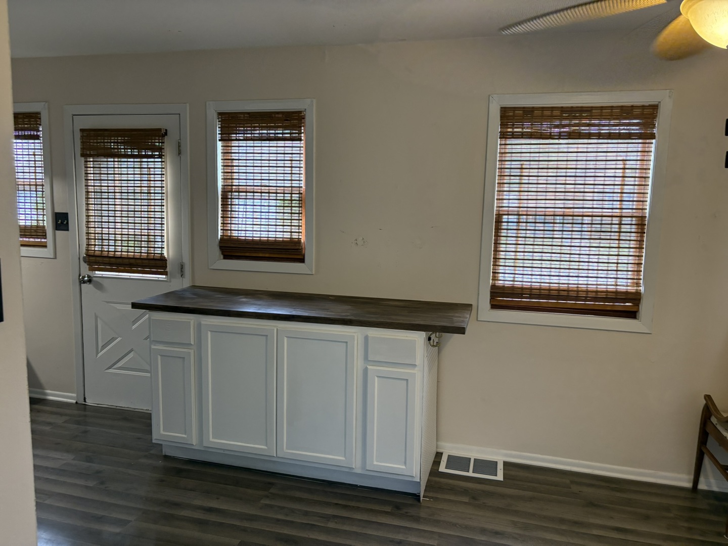3125 W. 114th. Street, Merrionette Park, IL 60803