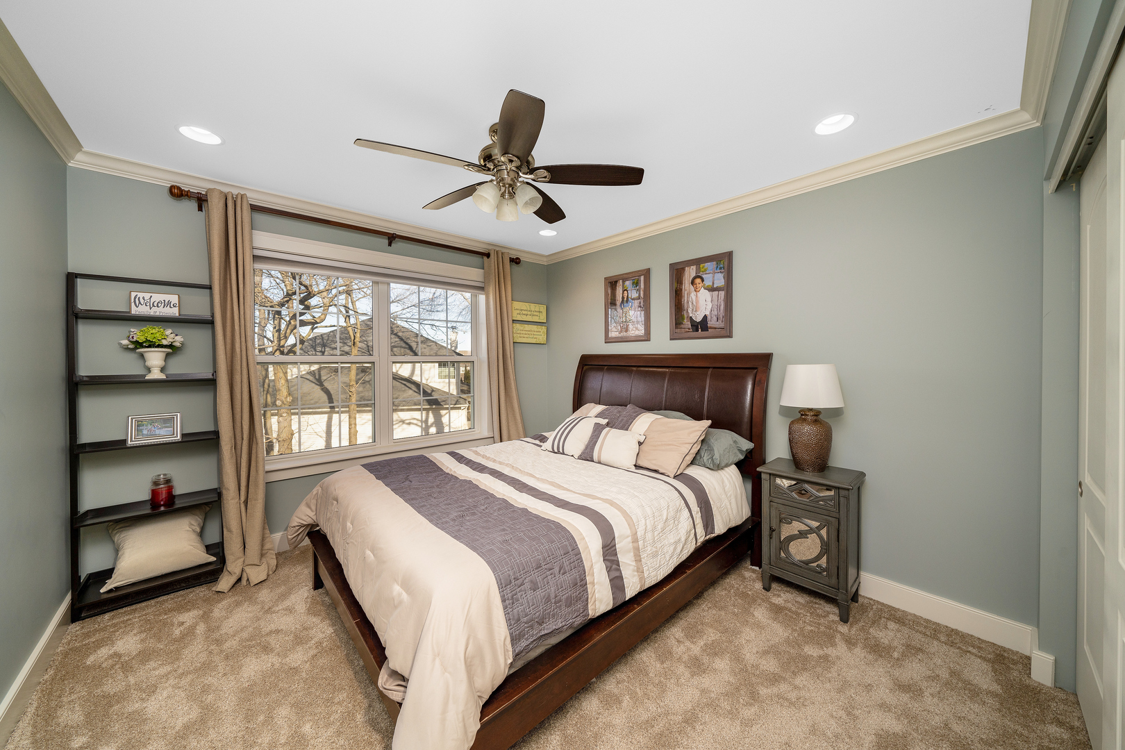 2460 Savanna Drive, Wauconda, IL 60084