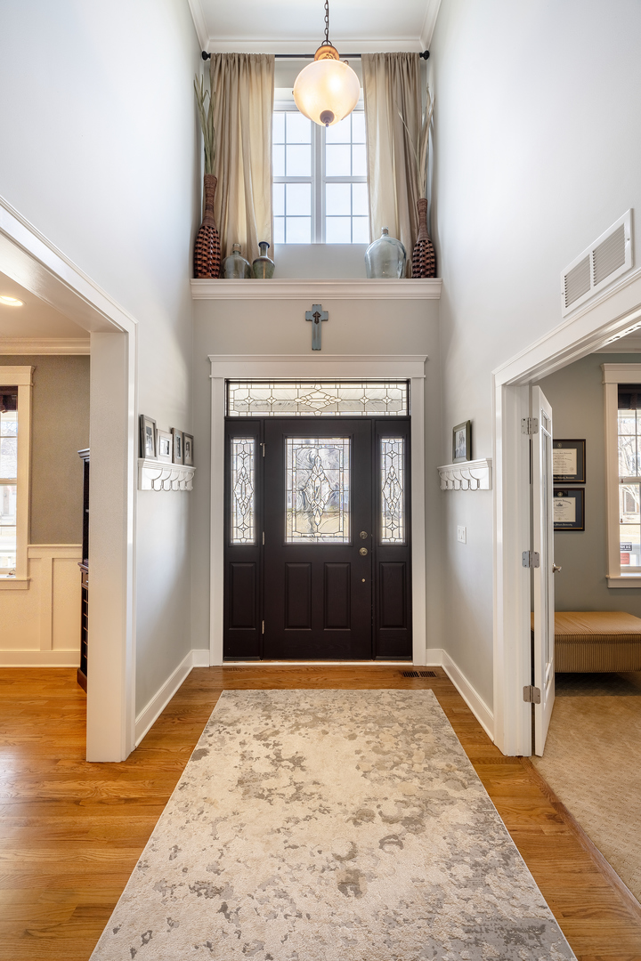2460 Savanna Drive, Wauconda, IL 60084