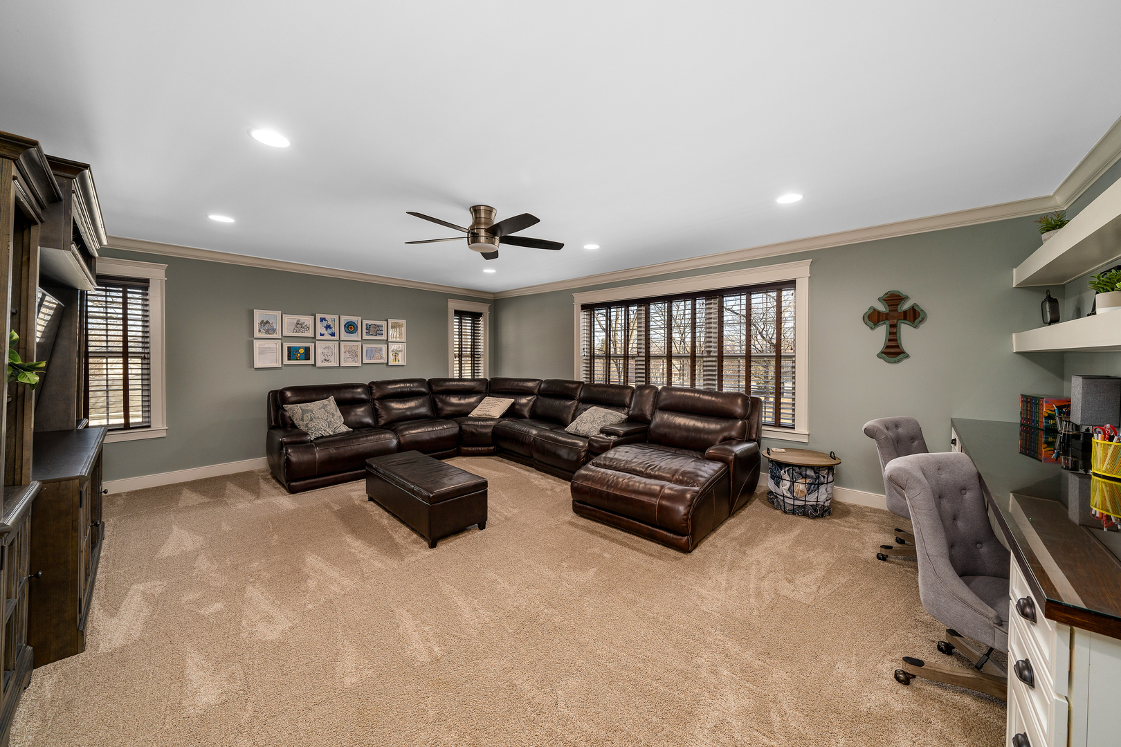 2460 Savanna Drive, Wauconda, IL 60084