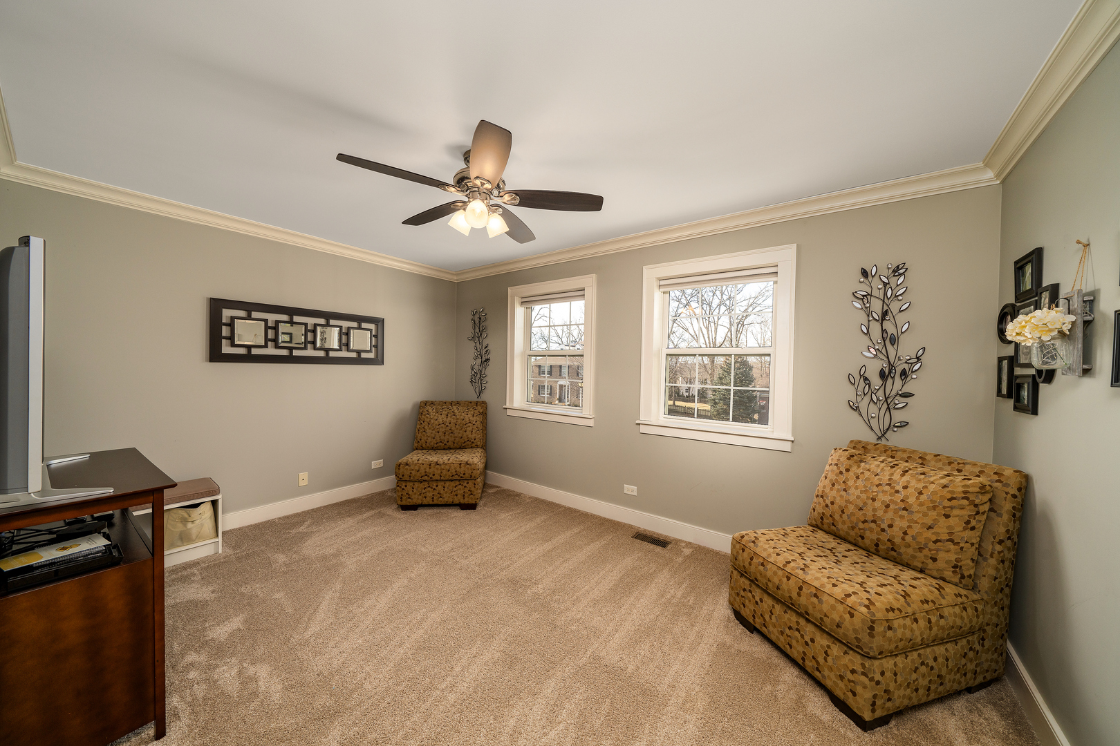 2460 Savanna Drive, Wauconda, IL 60084