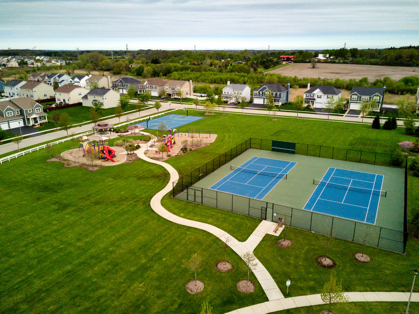 2460 Savanna Drive, Wauconda, IL 60084