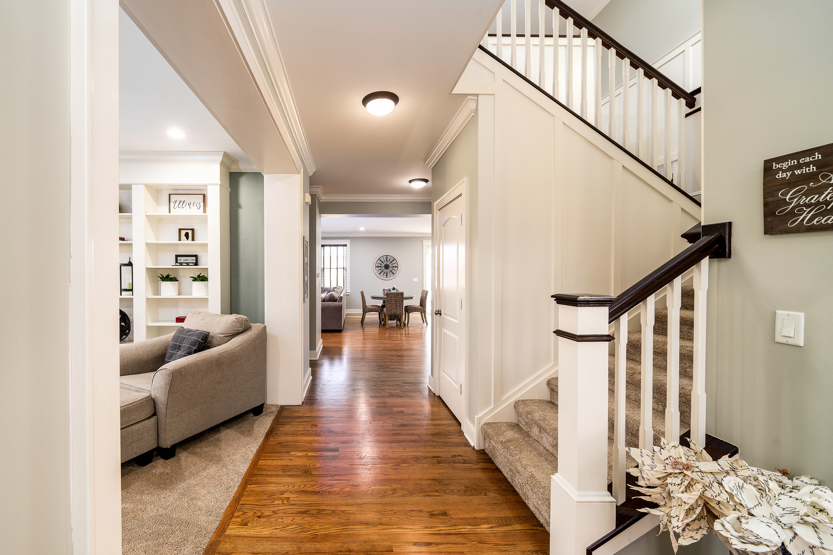2460 Savanna Drive, Wauconda, IL 60084