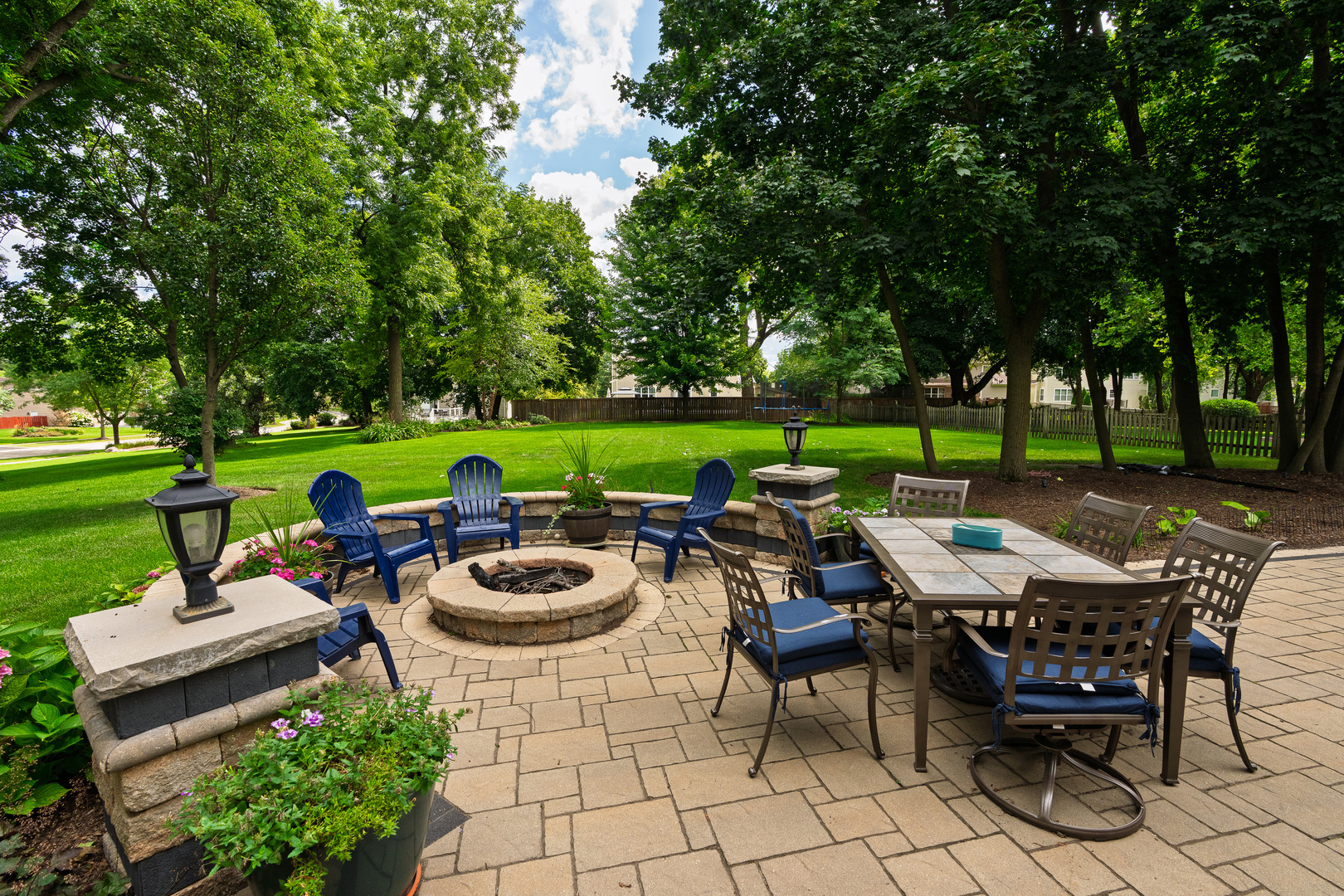 2460 Savanna Drive, Wauconda, IL 60084