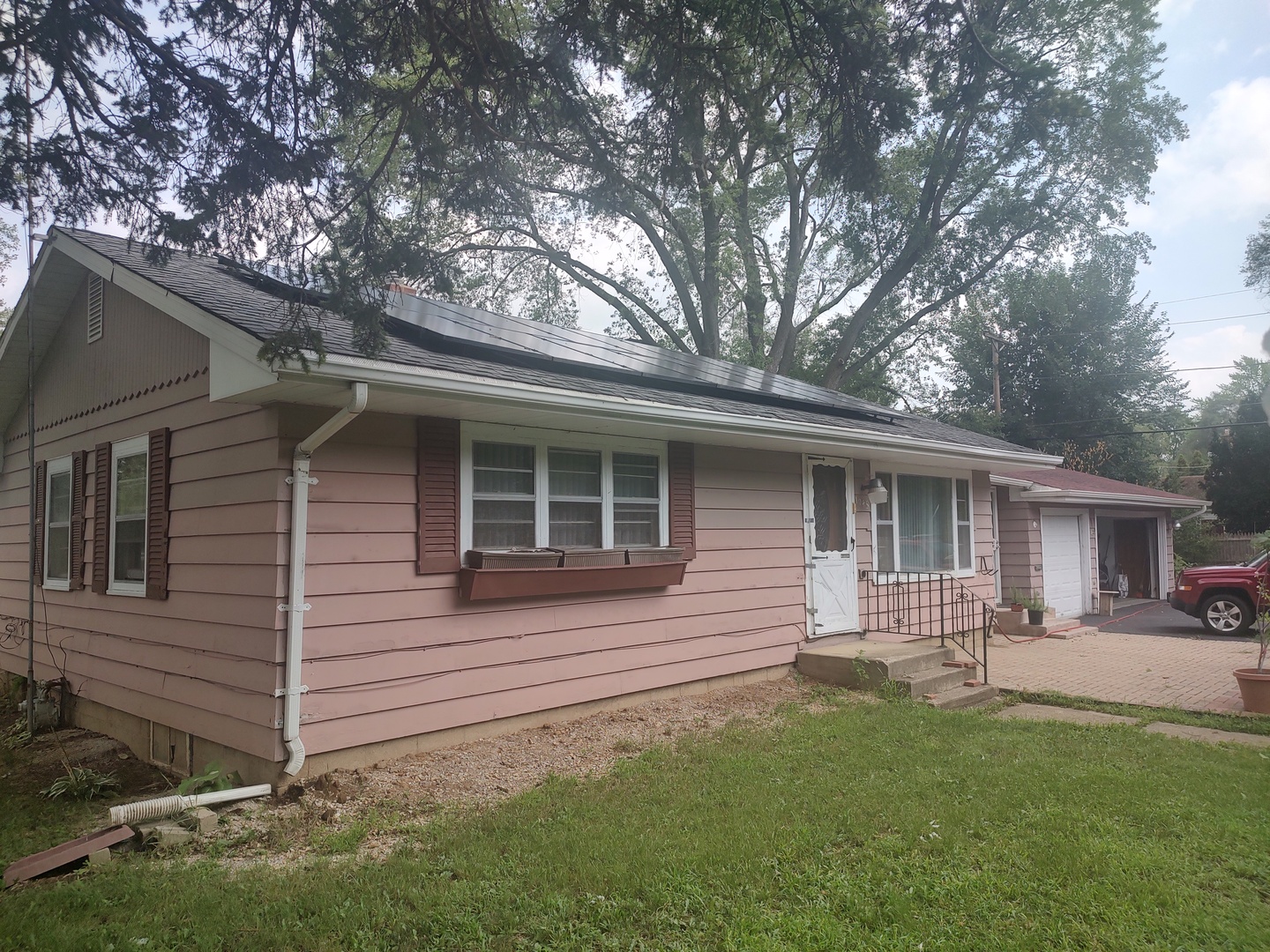 1045 Palace Street, Aurora, IL 60506