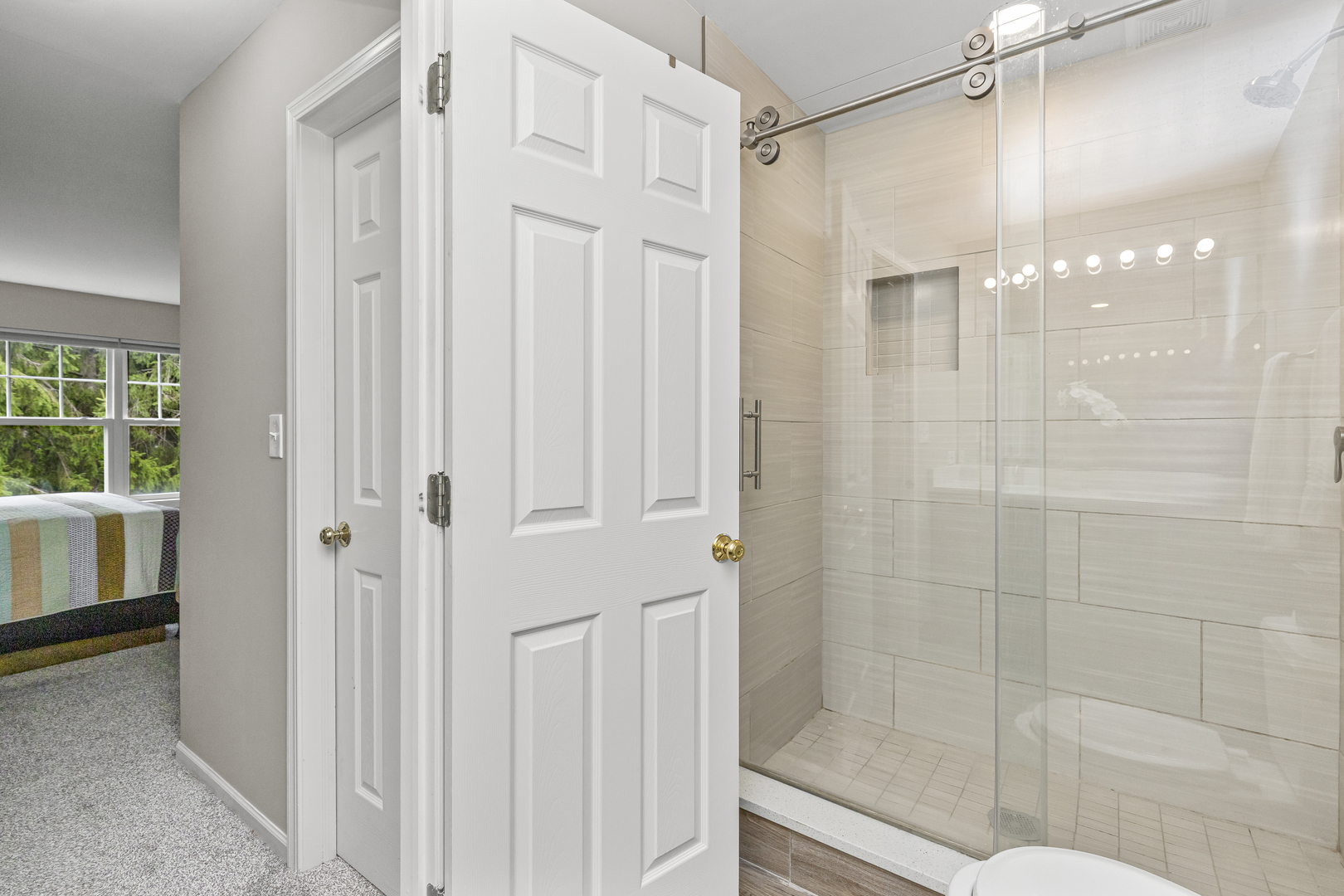 464 Pine Lake Circle, Vernon Hills, IL 60061