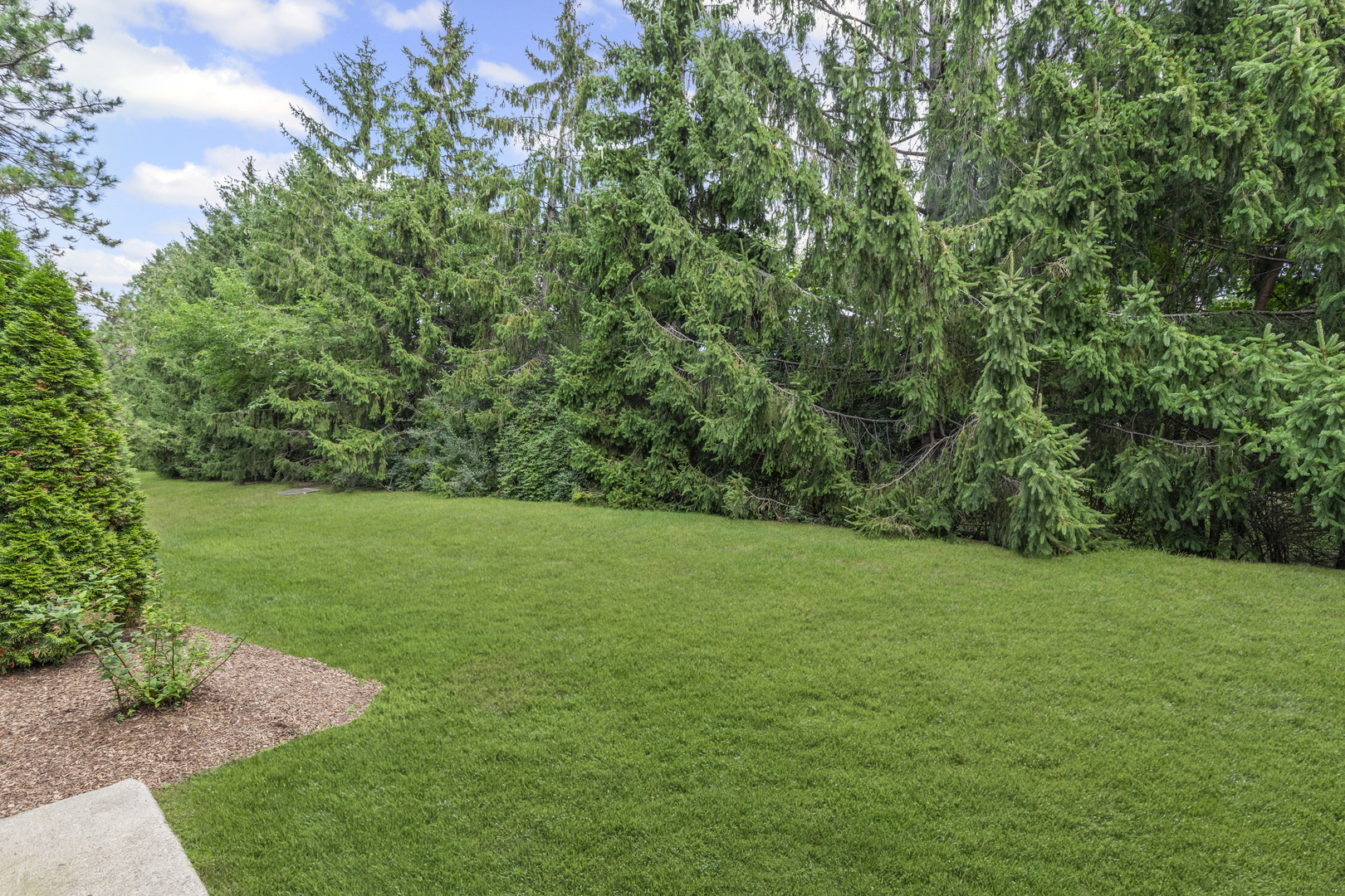464 Pine Lake Circle, Vernon Hills, IL 60061