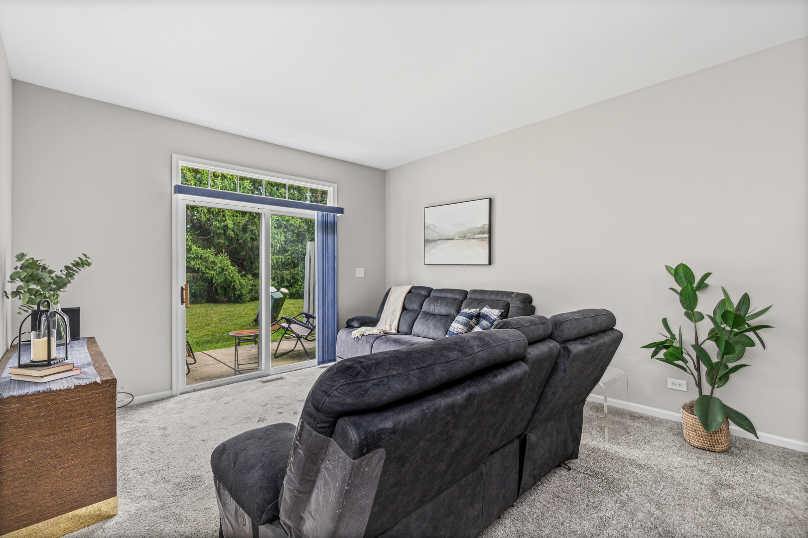 464 Pine Lake Circle, Vernon Hills, IL 60061