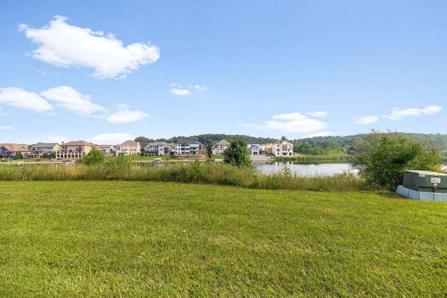 6181 Ontario Drive, Winfield, IN 46307