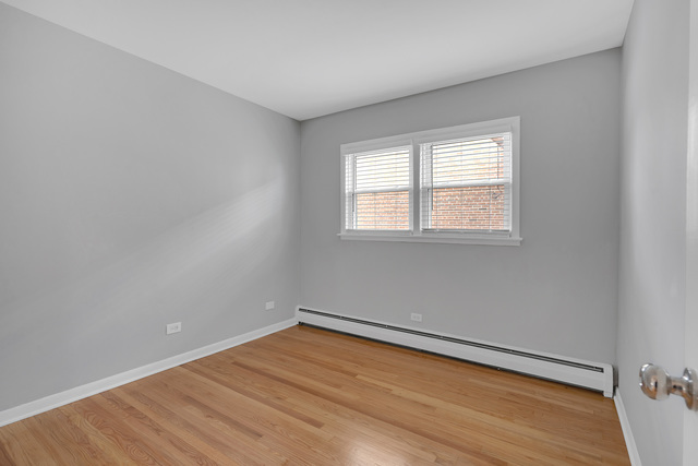 573 Dorothy Drive #2, Des Plaines, IL 60016