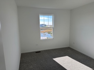 168 Piper Glen Avenue, Oswego, IL 60543