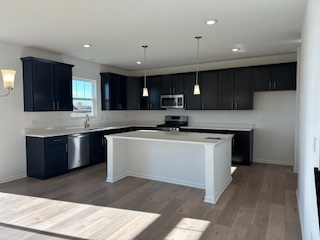 168 Piper Glen Avenue, Oswego, IL 60543