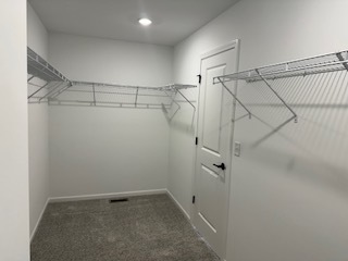 168 Piper Glen Avenue, Oswego, IL 60543