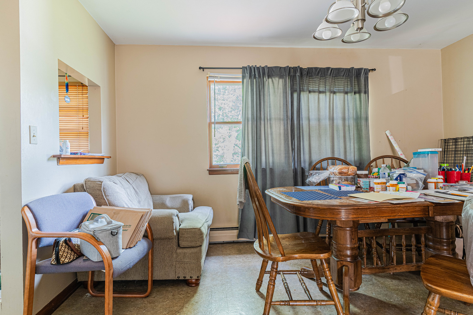 1048 Belle Plaine Avenue, Gurnee, IL 60031