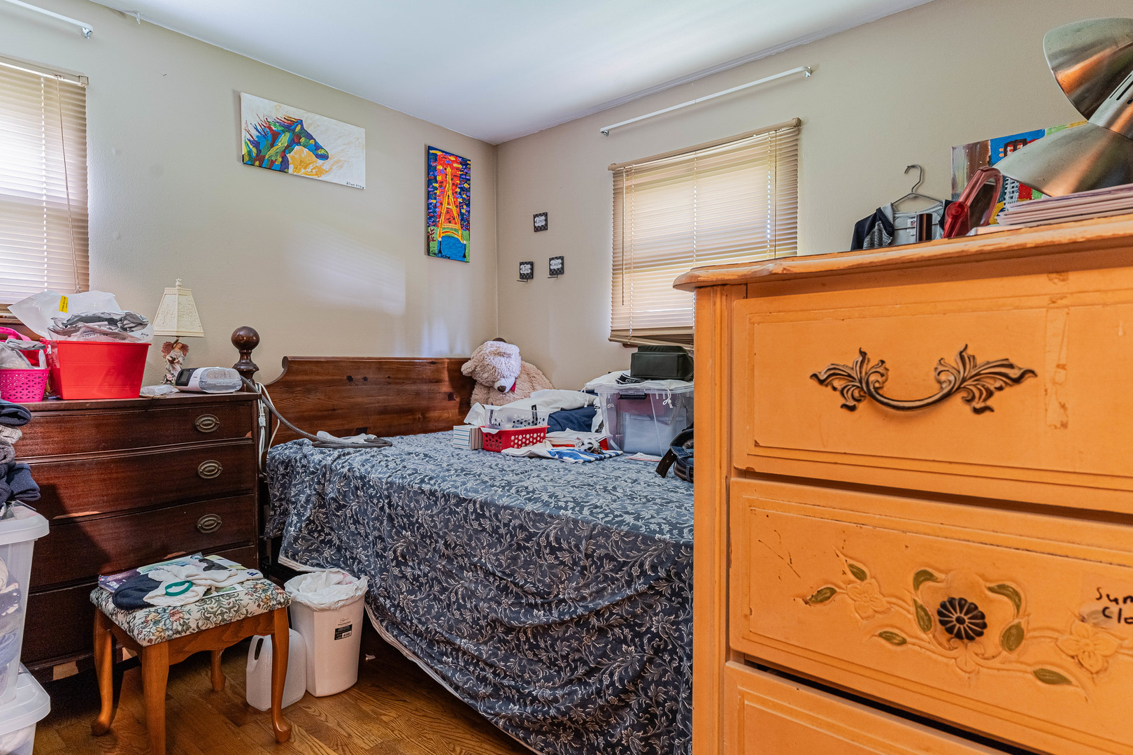 1048 Belle Plaine Avenue, Gurnee, IL 60031