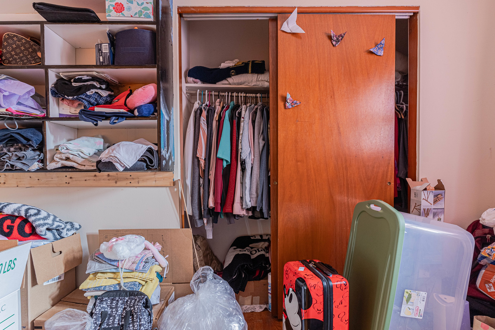 1048 Belle Plaine Avenue, Gurnee, IL 60031