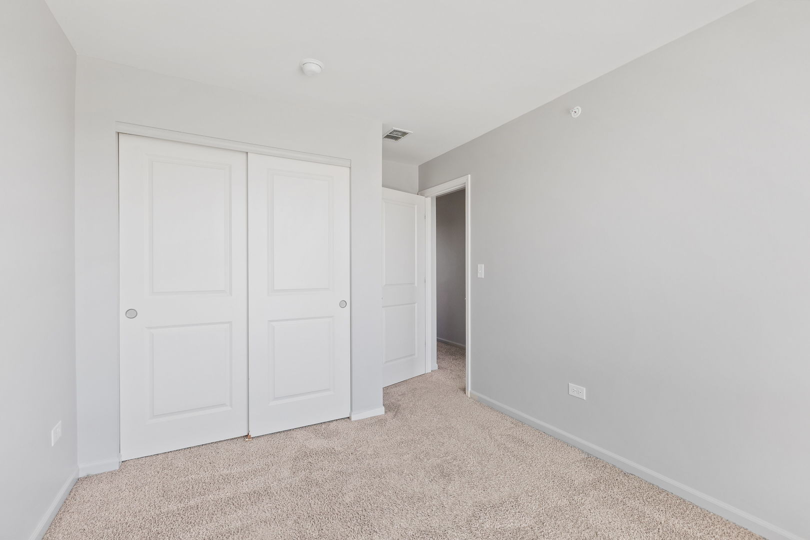 1269 Catalina Court, Schaumburg, IL 60173