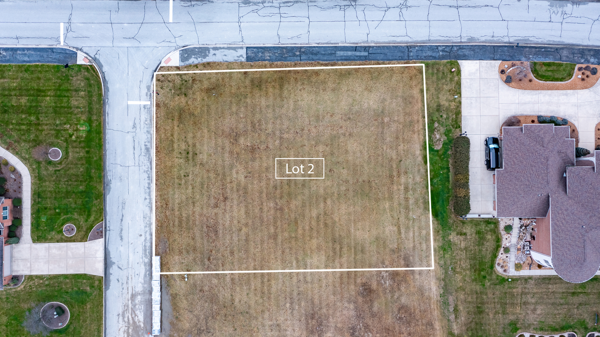 8130 Lakeview Court, Winfield, IN 46307