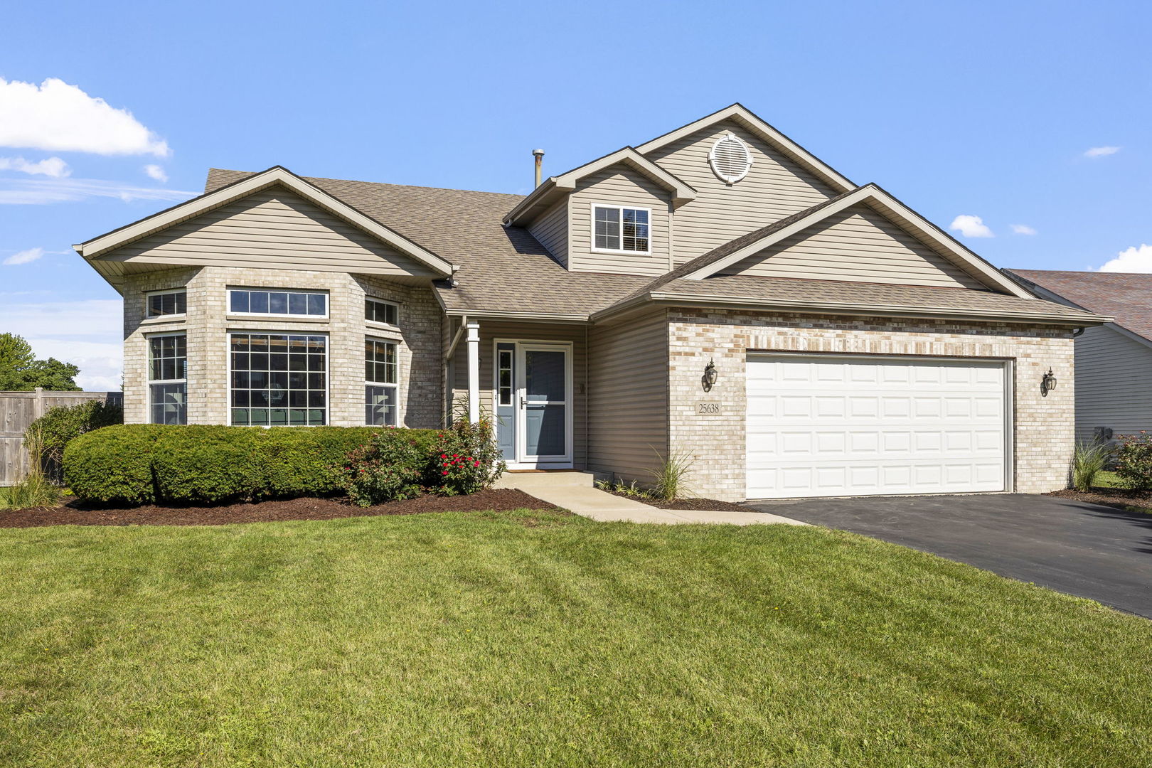 25638 S Fieldstone Court, Channahon, IL 60410