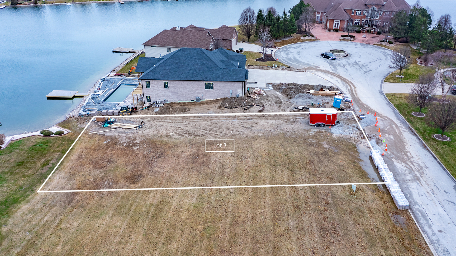 8160 Lakeview Court, Winfield, IN 46307